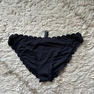 Mango scalloped swim bottom NWT